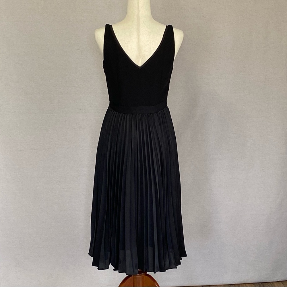 Banana Republic Pleated Fit Flare Sleeveless Dress - Picture 12 of 14